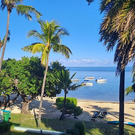 Caplage - Beachfront Ground Floor Apartment In Tamarin Exterior foto