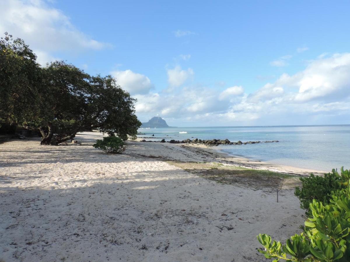 Caplage - Beachfront Ground Floor Apartment In Tamarin Exterior foto